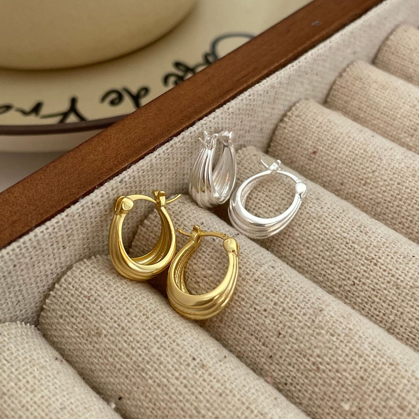 SWEET SUNDAY HOOP EARRINGS