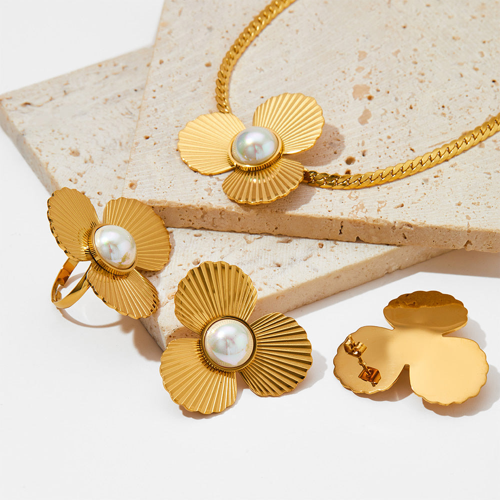 DAISY RING