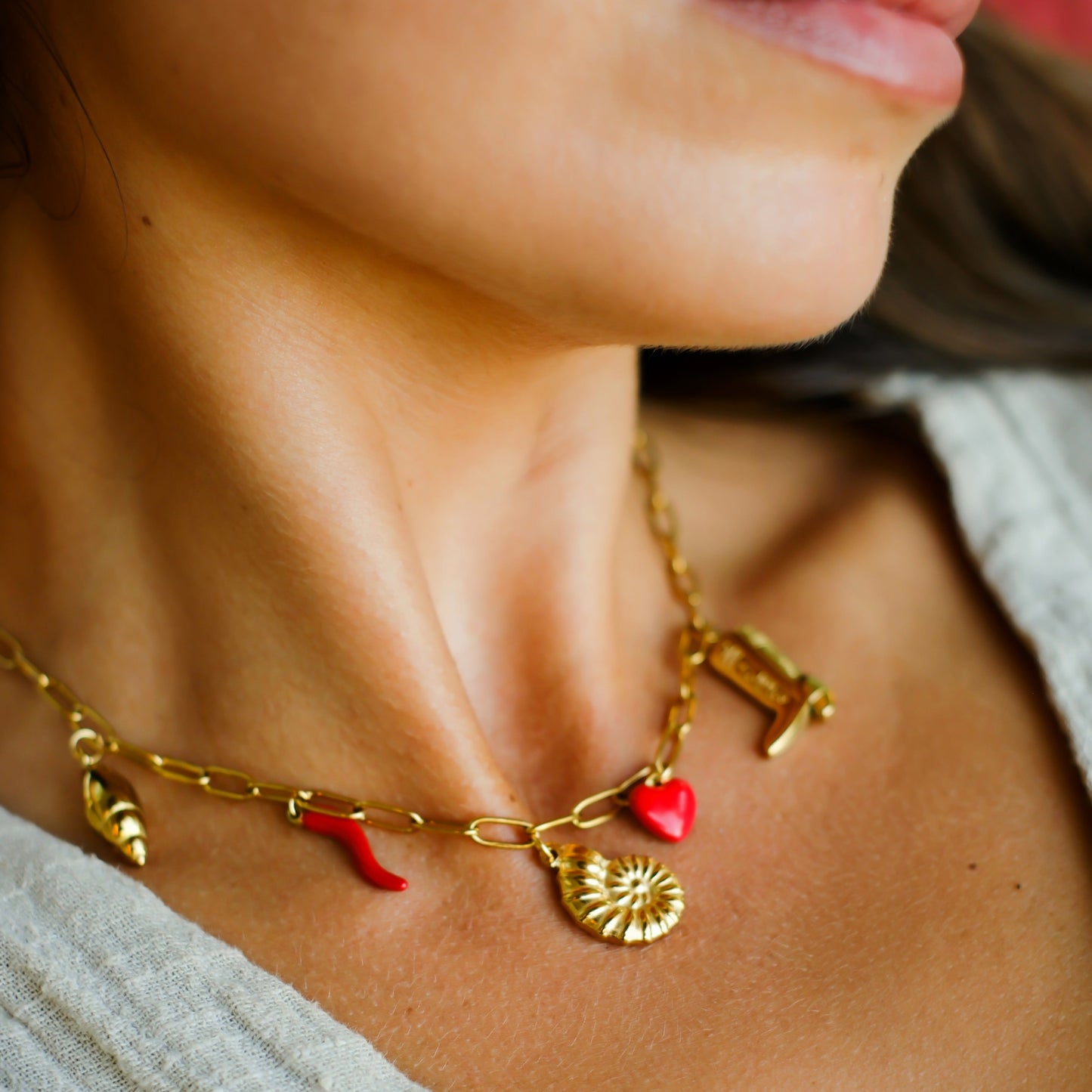 CHARM NECKLACE - THE GOLDEN BOOT