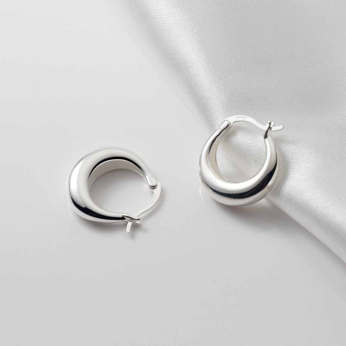 DAYDREAMER EARRINGS