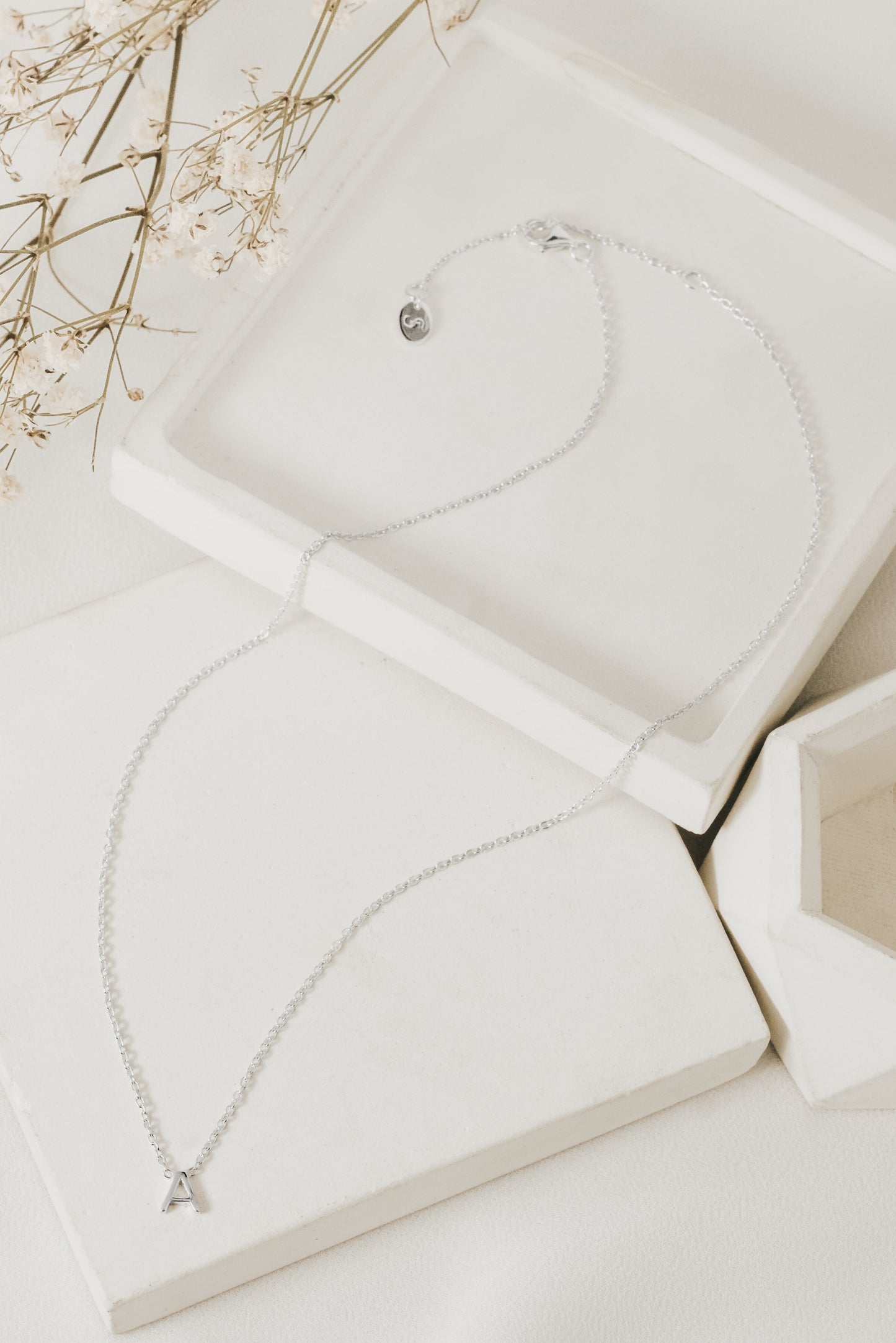 INITIAL NECKLACES SILVER/GOLD