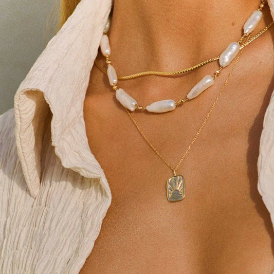 THE REGAL PEARL NECKLACE
