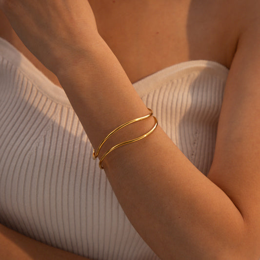 THE WAVE BANGLE