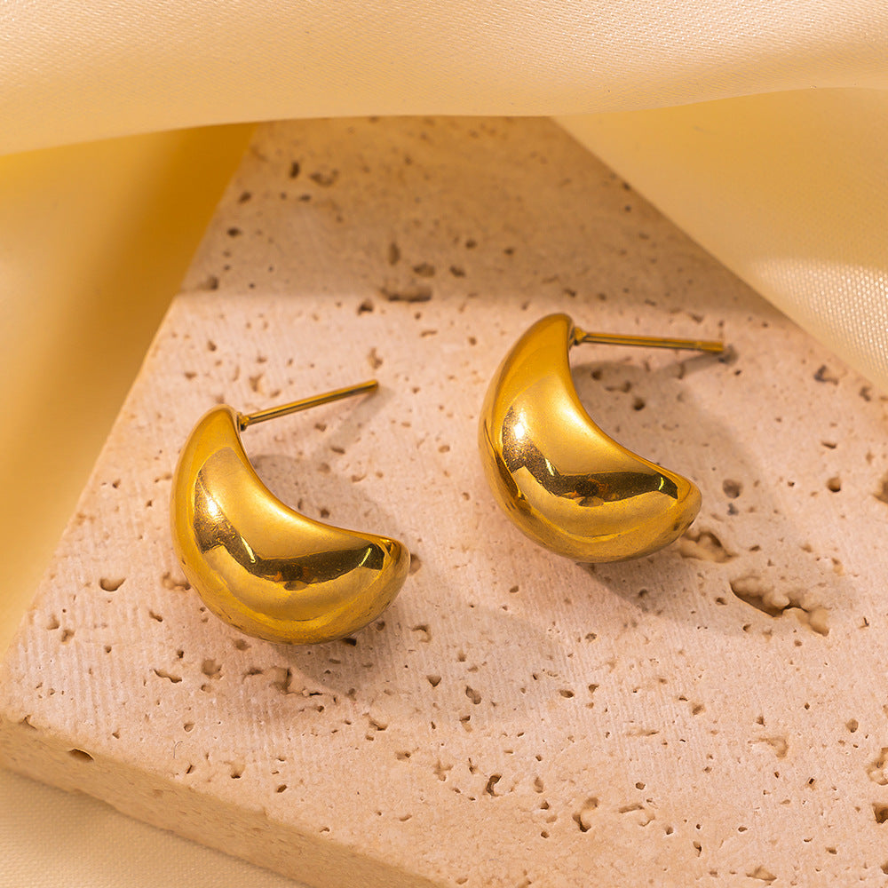 STAND OUT EARRINGS
