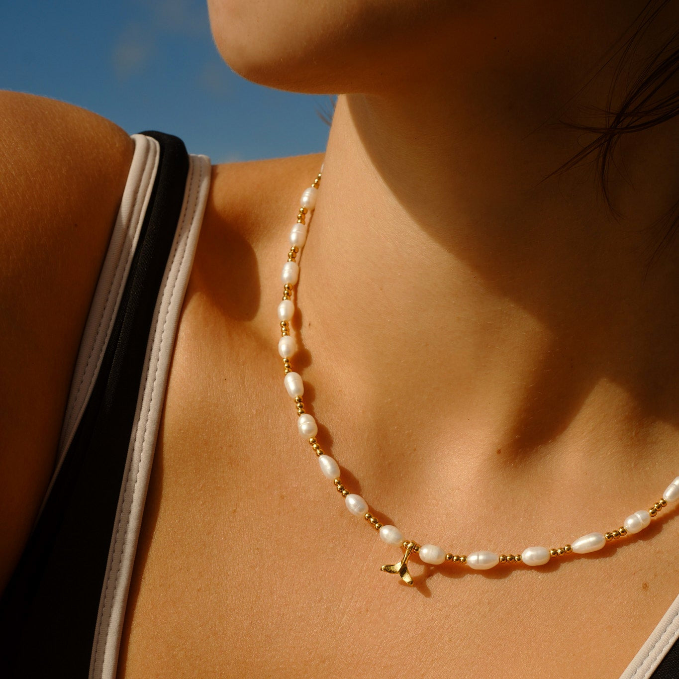 QUEEN OF THE SEA NECKLACE