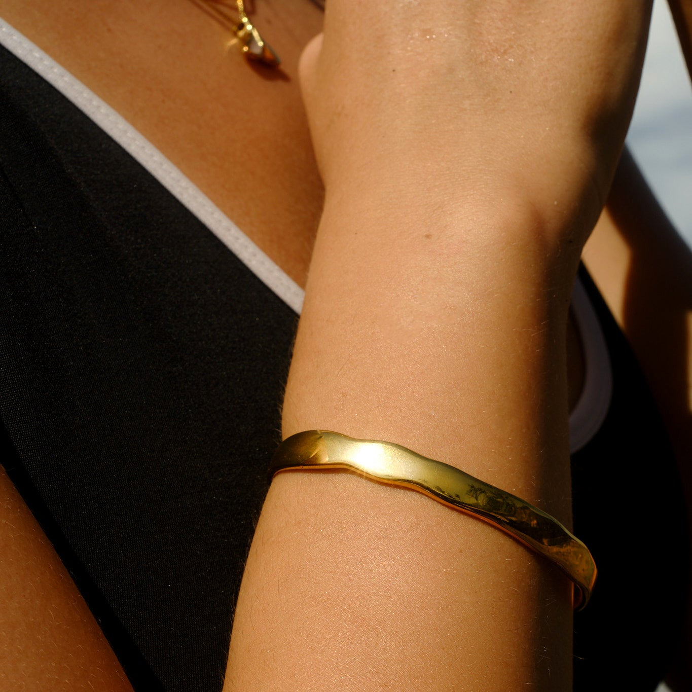 AVA BANGLE
