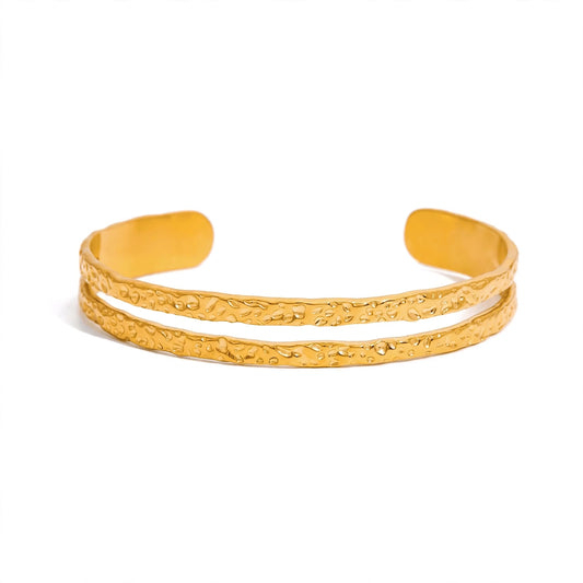 DOUBLE TAKE HAMMERED CUFF BANGLE